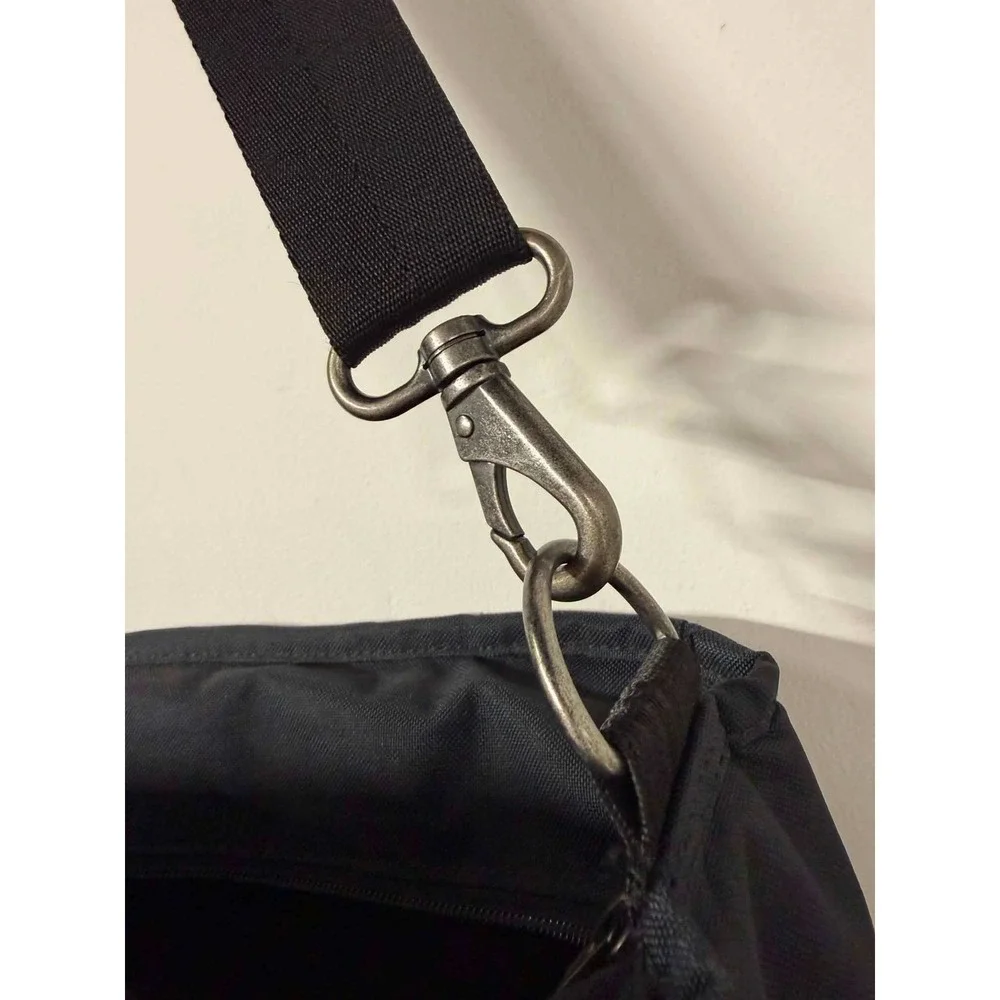 Cabela's Unisex Large Black Canvas Messenger Bag Padded Laptop Shoulder Strap